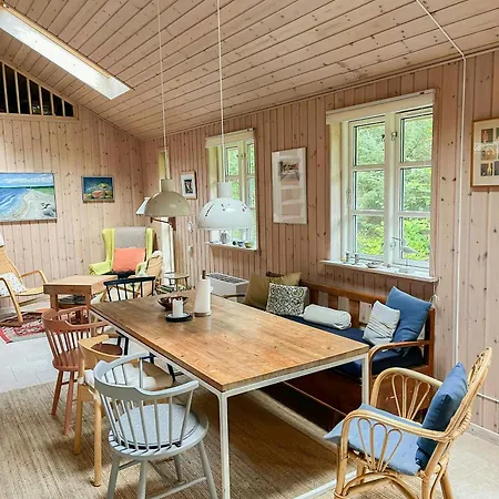 Summer House Near Harbour And Nature Дом отдыха