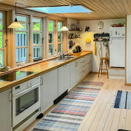 Summer House Near Harbour And Nature Дом отдыха