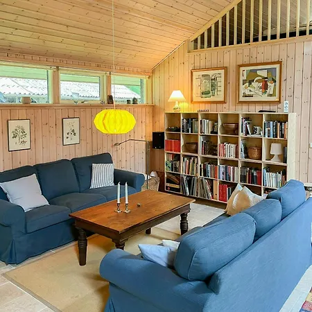 Casa vacanze Summer House Near Harbour And Nature *